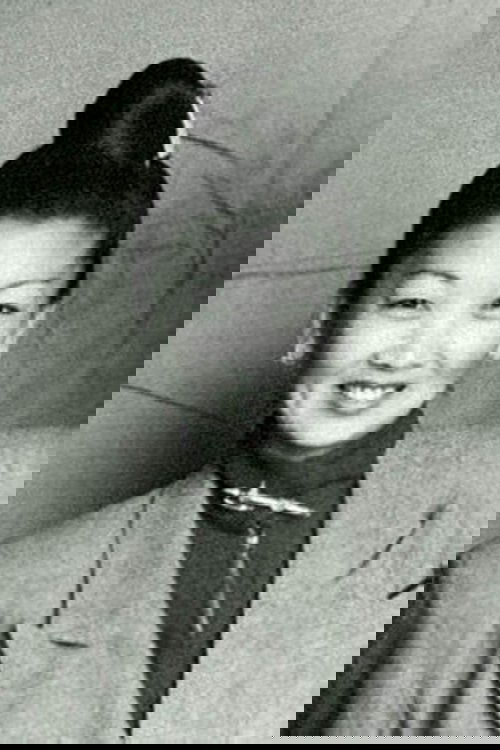 Yuliya Tsay as Pilot's wife