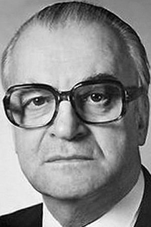 Ervin Knausmyuller as Sebastian