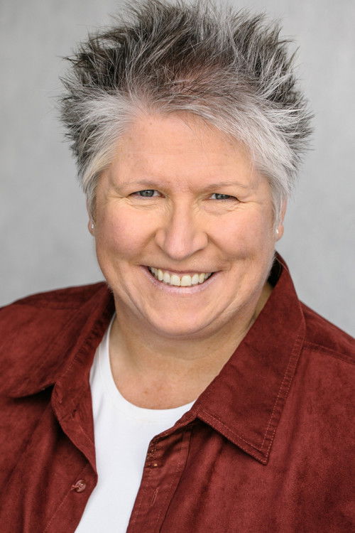 Chrisanne Eastwood as Officer Jones