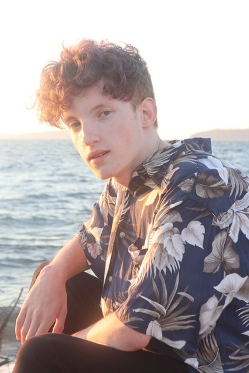 Noah Skrinde as Crack Addict #2