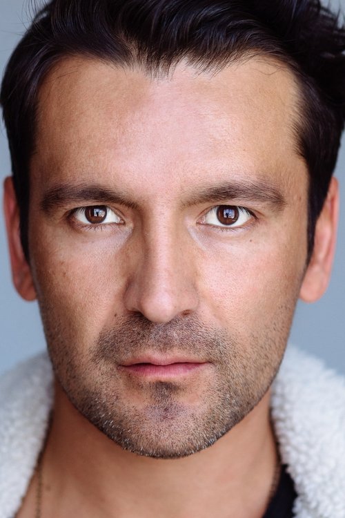 Luis Bordonada as le violeur