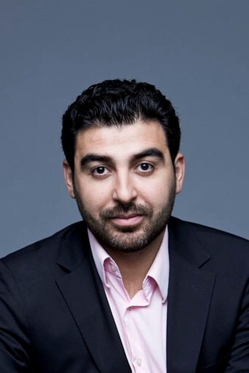 Mimoun Ouled Radi as Aladdin