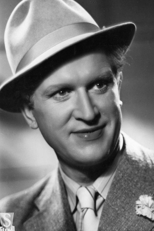 Kaarlo Kytö as Heikki Alho (uncredited)