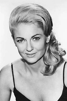 Barbara Werle as Bit part (uncredited)