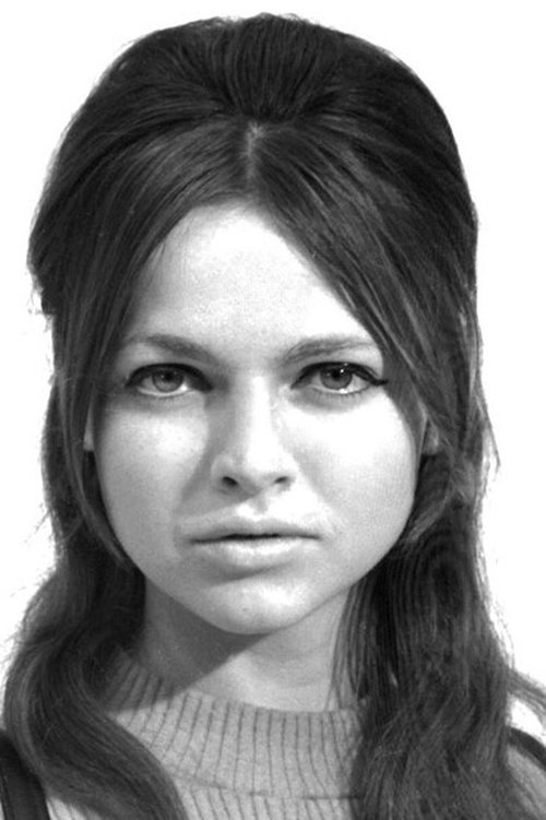 Gór Nagy Mária as Annuska