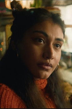 Alma Benkjer as Mathilde