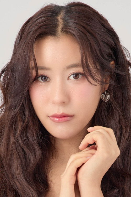 Rutricha Phapakithi as Liu