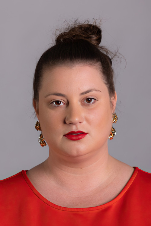 Jana Posníková as Helena