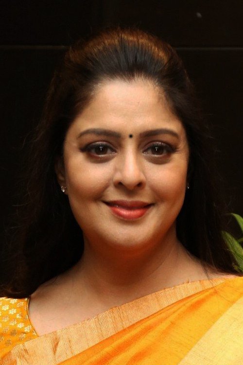 Nagma as Special Appearance in "Vathi Kutchi" song