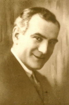 Lucien Dalsace as 