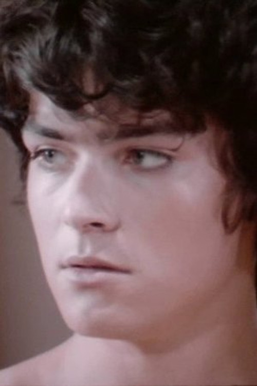 Gil Lagardère as Paul