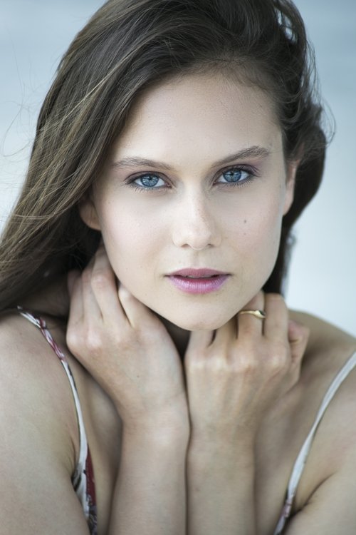 Paola Calliari as Infermiera Roma