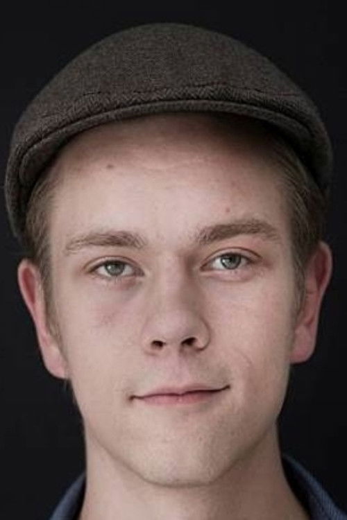 Teppo Manner as Simo Santapukki