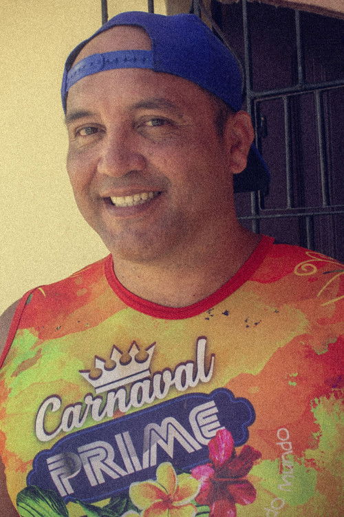 Hudson dos Passos as Carlos