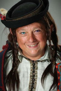 Vasyl Bendas as Hosha