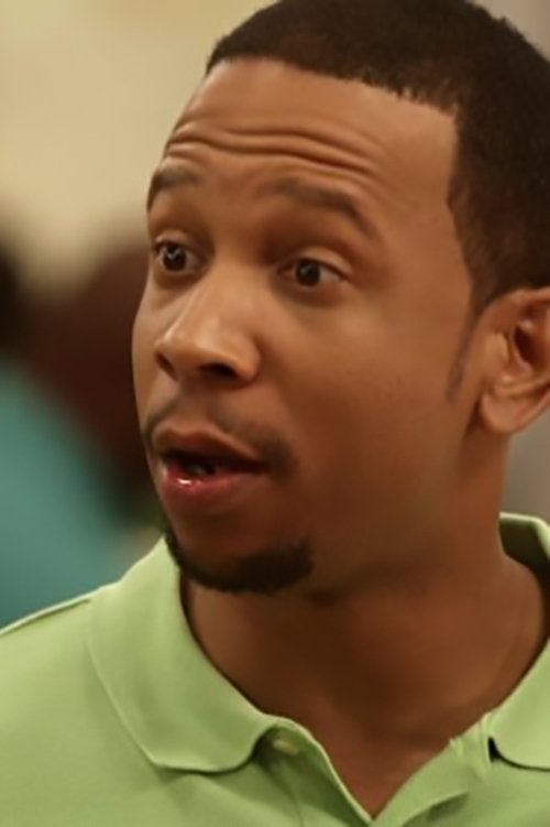 Jay Phillips as Beat Reporter