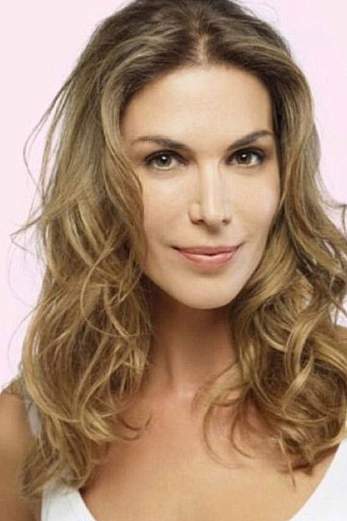 Paola Falcone as Loreto