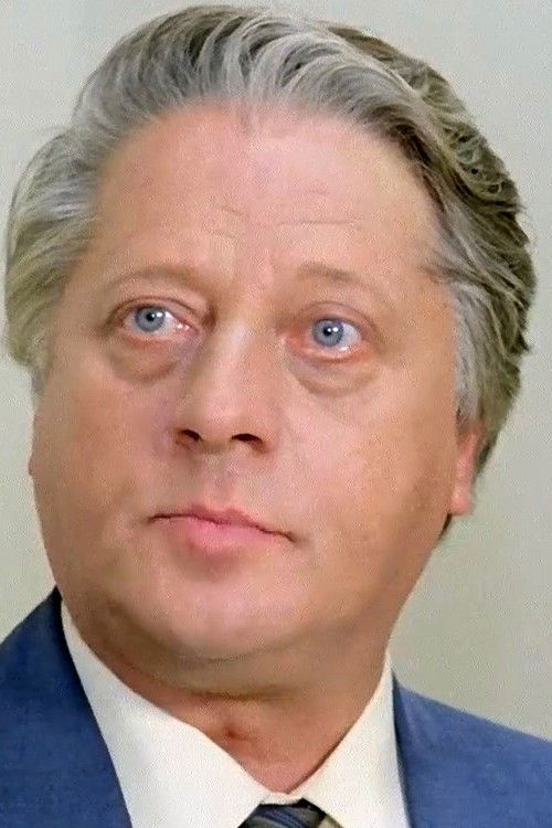 Roberto Vezzosi as Commissario