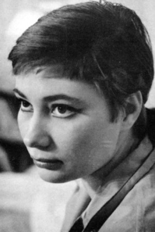 Violetta Ferrari as Lorelei Kindl