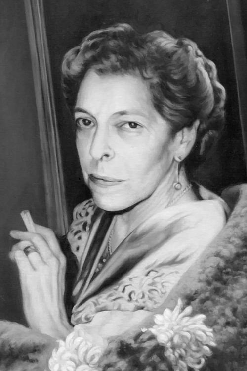 Tina Pica as Nonna Sabella