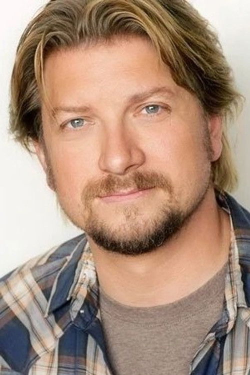 Stacey Hinnen as Cyrus