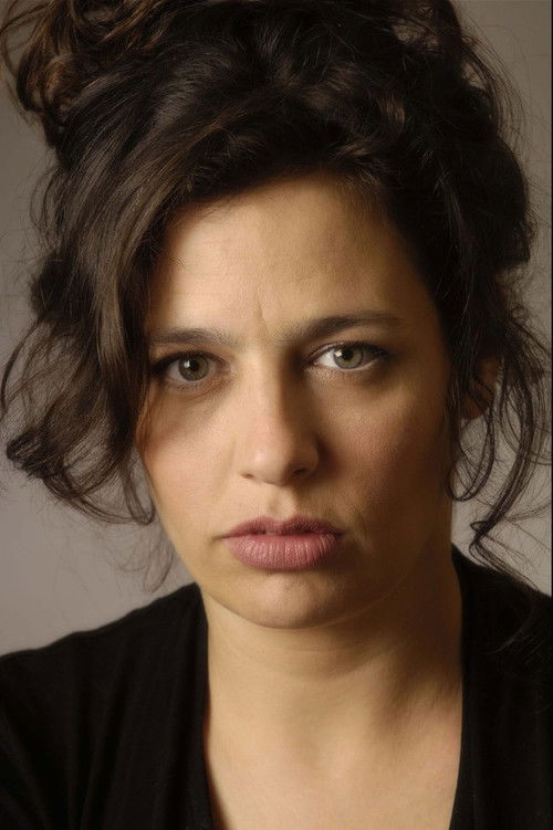 Shira Geffen as Maya Baum