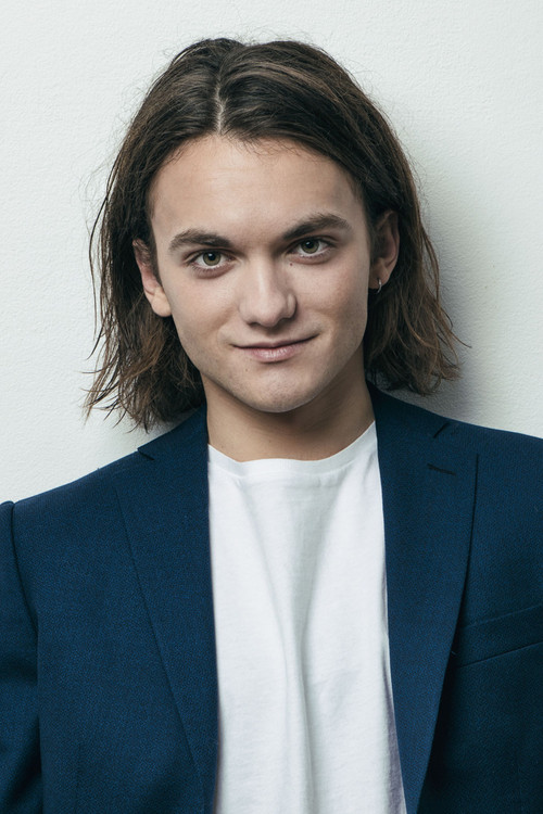 Leon Orlandianyi as Hendrik