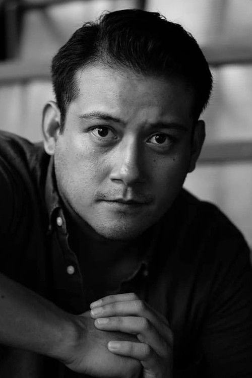 Dino Pastrano as Tonichi