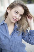 Maria Vittoria Argenti as Alice