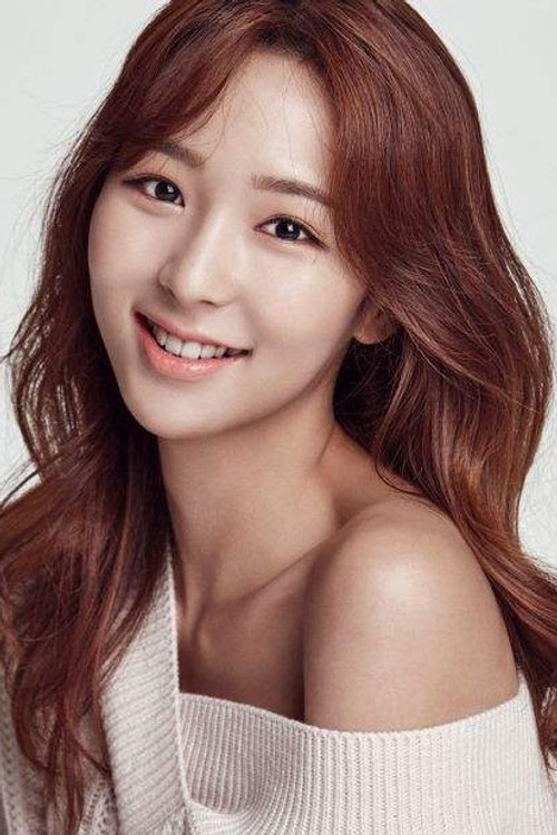 Han So-hyun as Na Min-ji