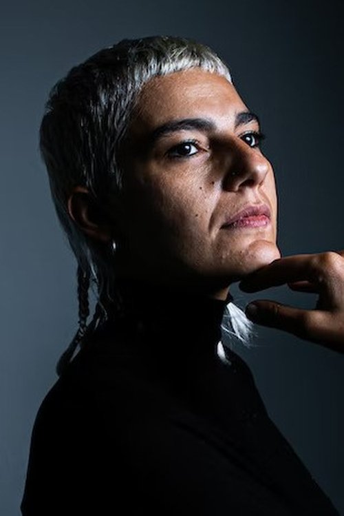 Bebe Sesitashvili as Moe