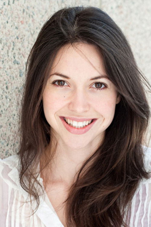 Ariane-Li Simard-Côté as Young Maria