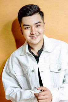 John Drey Guevarra as Customer