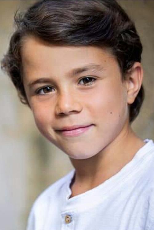 Federico Ielapi as Child Paolo