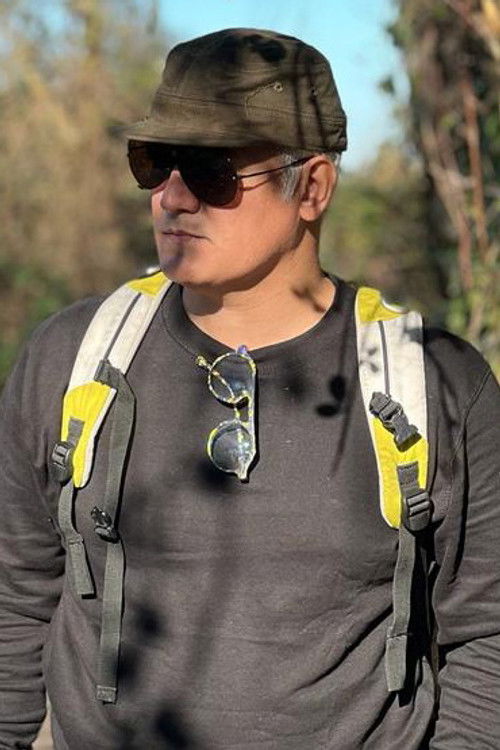 Behrouz Sebt Rasoul as Director