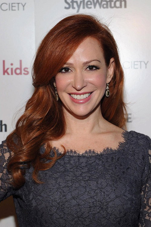 Rebecca Creskoff as Tina