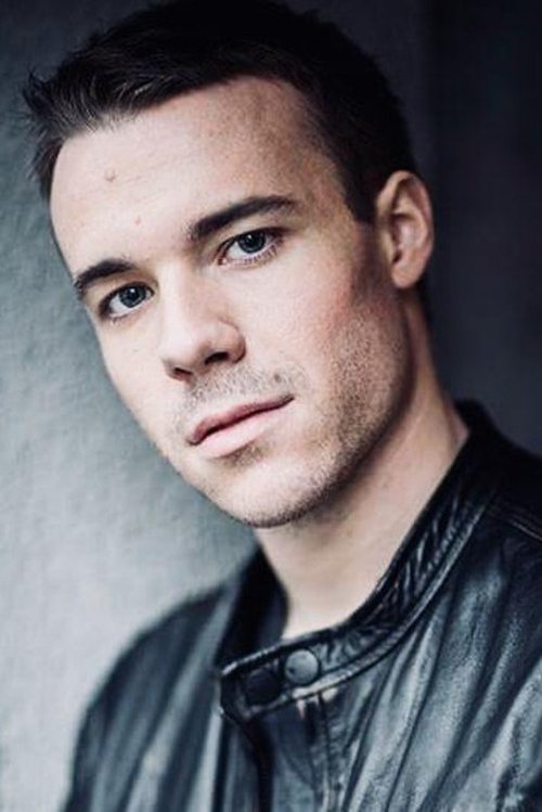 Gabriel C. Brown as Sommy (Singing Angel)