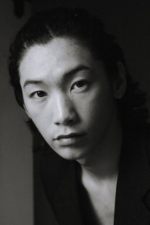 Olzhas Kalgapbar as Sultan