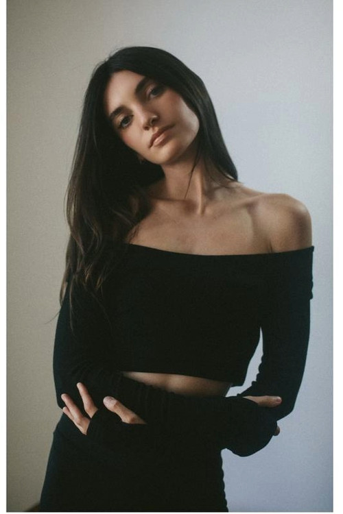 Caroline Knight as Ashley