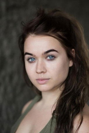 Megan Cusack as Susan Brady