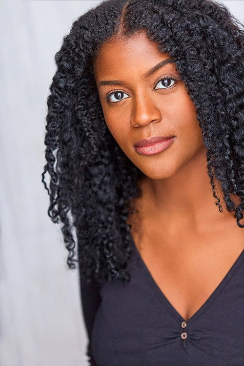 Kierra Bunch as Azziza