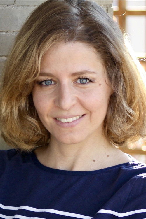 Eleonora Ceci as Loredana