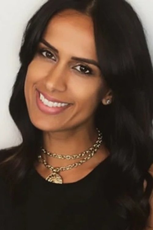 Sonia Beeksma as News Reporter