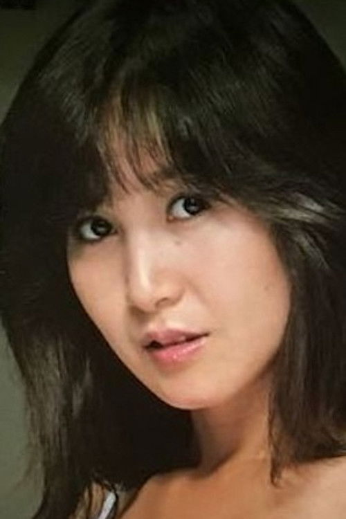 Aki Hayasaka as Kimiko Sugimoto