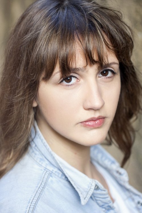 Chiara Spoletini as Bea