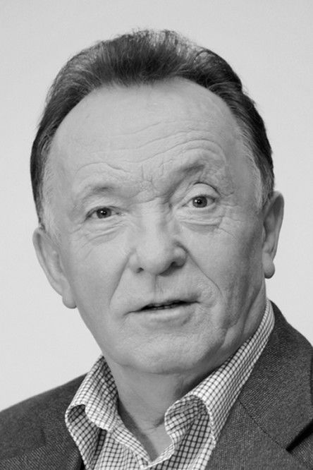 Peter Sodann as Julius Kantor