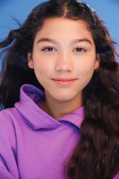 Txunamy Ortiz as Ella Emerson