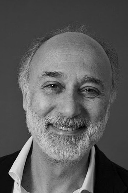 Marcello Romolo as Raffaele Priore