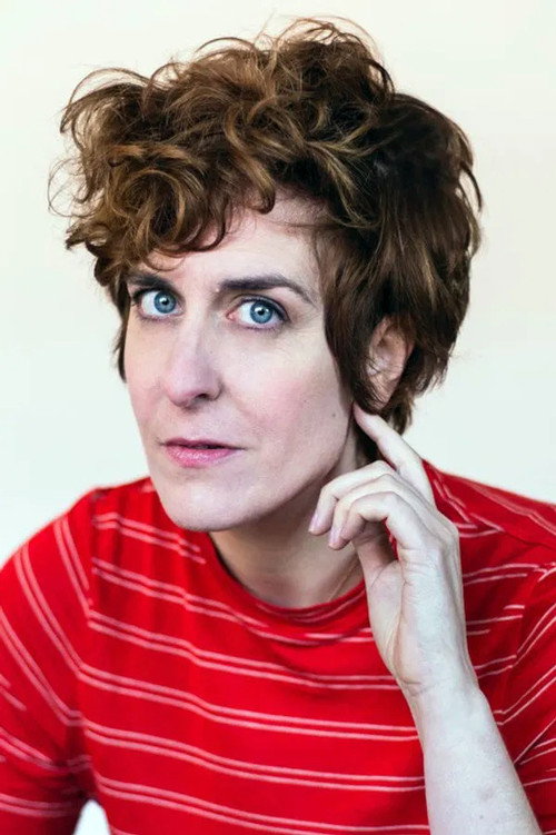 Aixa Villagrán as Correctora