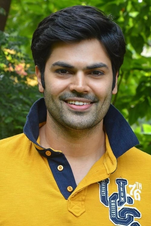 Ganesh Venkatraman as Shakthi